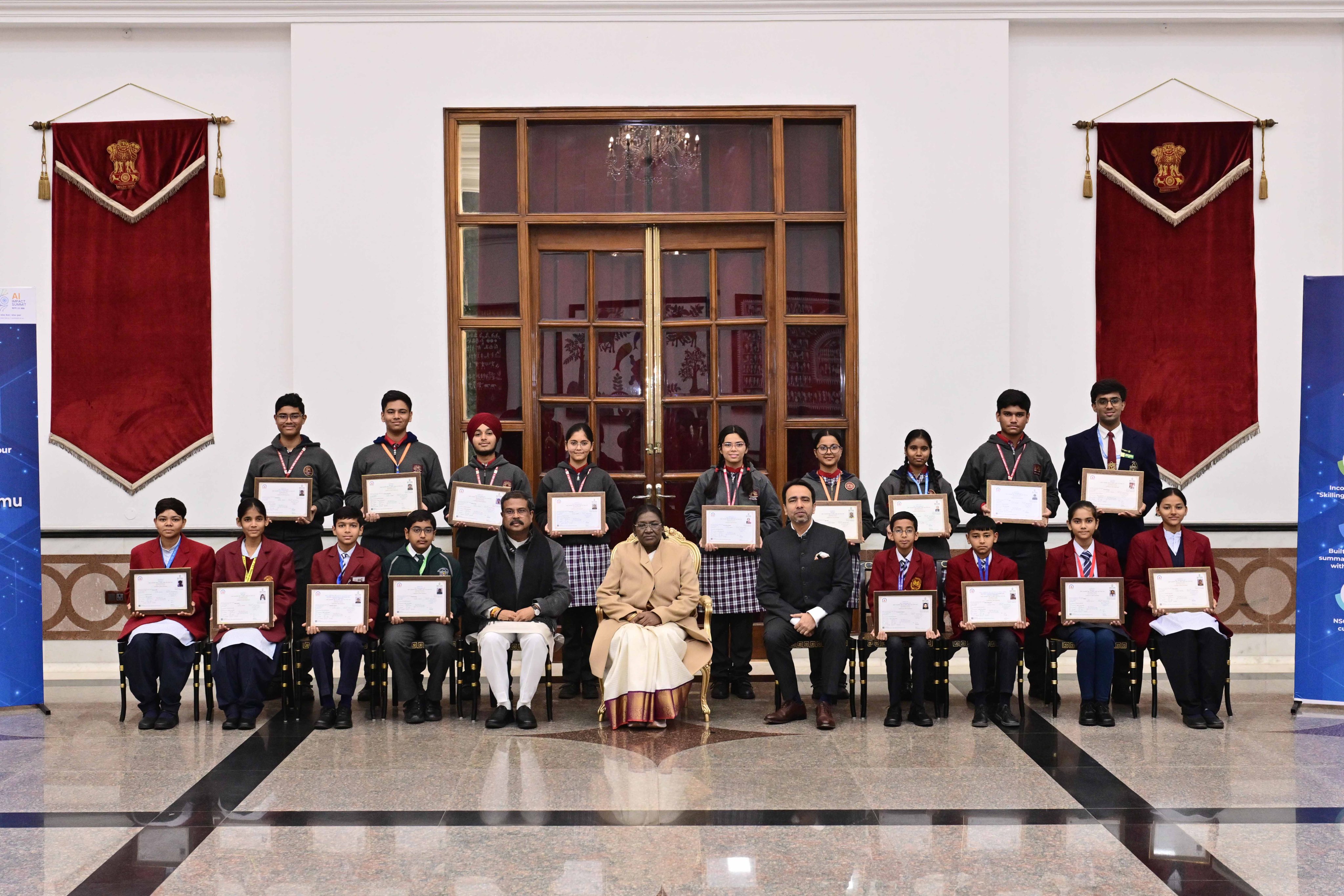 Akshat Bhaskar felicitated by President of India at Rashtrapati Bhavan